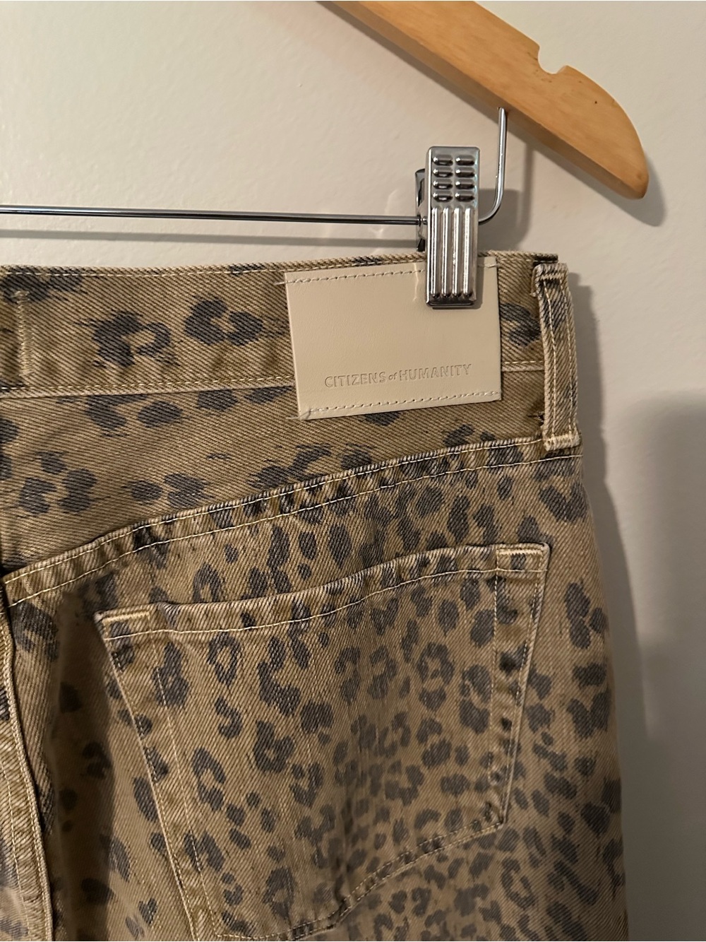 NWOT Citizens of Humaity Miro barrel cheetah jeans - Picture 7 of 9